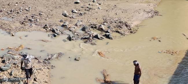 ମେଢ଼ ବିସର୍ଜନ ପରେ ଧନେଇ ନଦୀ ସଫାକଲା ପ୍ରଶାସନ