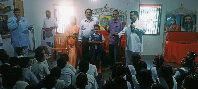 ସରସ୍ୱତୀ ଶିଶୁ ବିଦ୍ୟା ମନ୍ଦିର, ଛତ୍ରପୁର ପରେିସରରେ ମେଧାବୀ ଛାତ୍ରଛାତ୍ରୀଙ୍କୁ ସମ୍ବର୍ଦ୍ଧନା