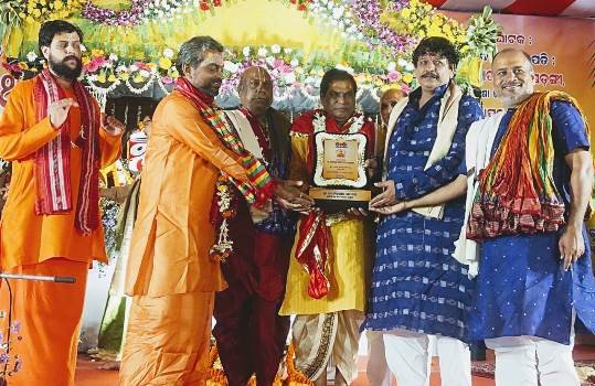 ଏକଶତ ତମ ଶ୍ରୀଜଗନ୍ନାଥ ପଞ୍ଚରାତ୍ରରେ ସମ୍ବର୍ଦ୍ଧିତ ହେଲେ ଡଃ ଜ୍ଞାନେନ୍ଦ୍ର