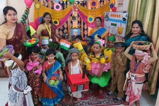 କ୍ରିଏଟିଭ୍ କିଡ୍ସ ପ୍ଲେ ସ୍କୁଲ୍‌ରେ ଶିଶୁ ଦିବସ