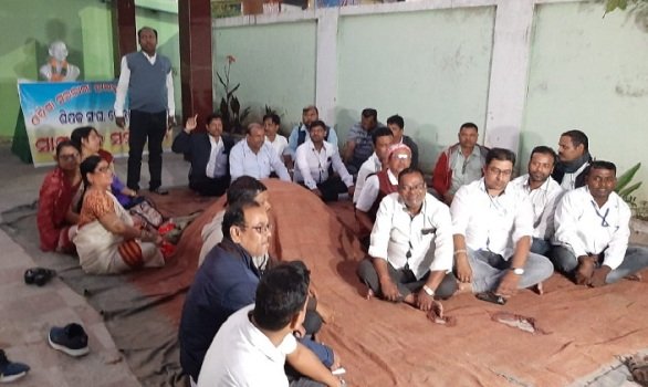 କେନ୍ଦ୍ରାପଡା ସରକାରୀ ହାଇସ୍କୁଲରେ ଏନ.ପି.ଏସ. ଶିକ୍ଷକ ସଙ୍ଘର ବୈଠକ