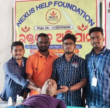 ନେସ୍କସ ହେଲପ ଫାଉଣ୍ଡେସନ ପକ୍ଷରୁ ରକ୍ତଦାନ ଶିବିର