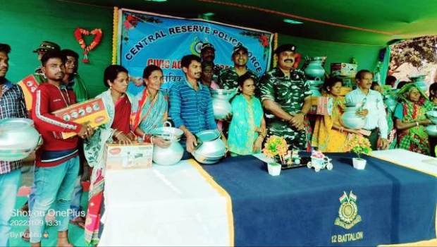 ସାଡିଙ୍ଗିଆରେ ସିଆରପିଏଫର ଜନ ସମ୍ପର୍କ ଶିବିର