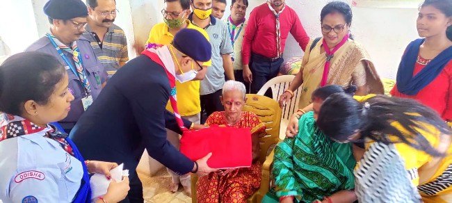 ସ୍କାଉଟ୍ ଗାଇଡ଼୍ ତରଫରୁ ଅଭିନବ ଜନ୍ମଦିନ ପାଳନ