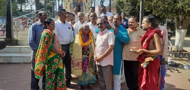 ଏକ ଲକ୍ଷ ଦାନ କଲେ ମହିଳା ଭିକାରି