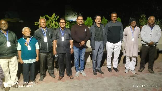 ବରିଷ୍ଠ ନାଗରିକ ଙ୍କୁ ପରିଚୟପତ୍ର ପ୍ରଦାନ