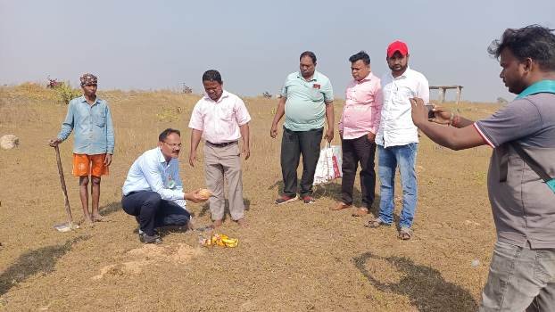ଗ୍ରାସୀମ ଇଣ୍ଡୋଷ୍ଟିଜ ପକ୍ଷରୁ ଦୁଇଟି ସ୍ମଶାନ ଗୃହ ପାଇଁ ଭୂମି ପୂଜା