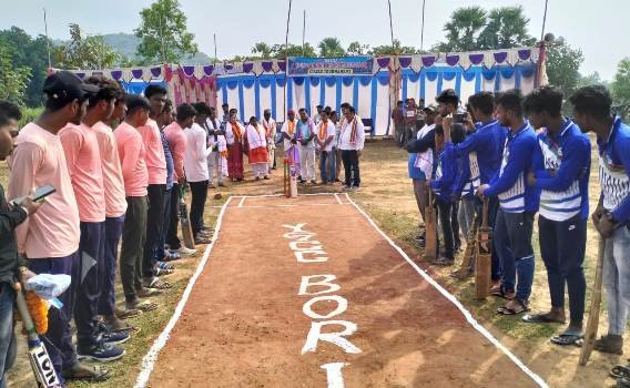 ବୋରୀରେ କ୍ରିକେଟ୍ ଟୁର୍ଣ୍ଣାମେଣ୍ଟ୍ ଉଦ୍ଘାଟିତ ; ପ୍ରଥମ ମ୍ୟାଚ୍ ଜିତିଲା ପାଲକଷଣ୍ଢା