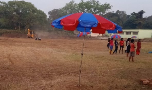ପିଲାଙ୍କ ଖେଳ ପଡିଆ ମଧ୍ୟରେ ହଷ୍ଟେଲ ଅତିରିକ୍ତ ଗୃହ ନିର୍ମାଣ ଉଦ୍ୟମ.କୁ ବିରୋଧ