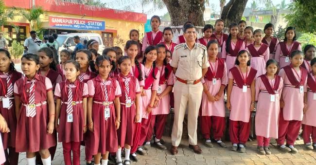 ଗାଙ୍ଗପୁର ଥାନା ଶିଶୁ ଉଦ୍ୟାନ ଏବଂ କଣ୍ଟେଇପଲ୍ଲୀ ବିଟ୍ ହାଉସ୍ ଉଦ୍ଘାଟିତ