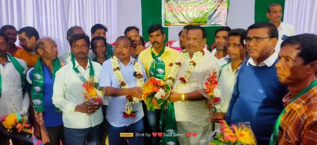 ହାବଳେଶ୍ୱରରେ ବିଜେଡିର ମିଶ୍ରଣପର୍ବ, ୨୦ରୁ ଉର୍ଦ୍ଧ କର୍ମୀ ବିଜେଡିରେ ମିଶିଲେ