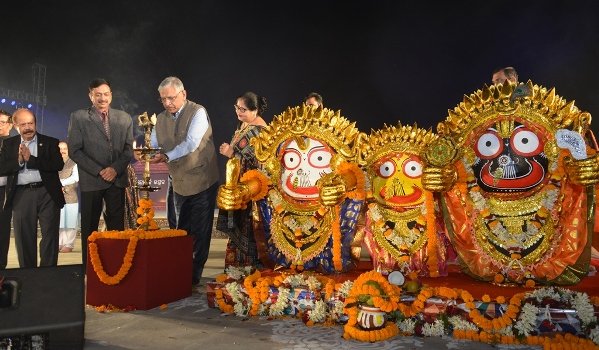 କୋଣାର୍କ ଉତ୍ସବର ଦ୍ଵିତୀୟ ସନ୍ଧ୍ୟା, ଶାସ୍ତ୍ରୀୟ ମଣିପୁରରେ ବୈଷ୍ଣବ ତତ୍ତ୍ବ ମନ ମୋହିଲା