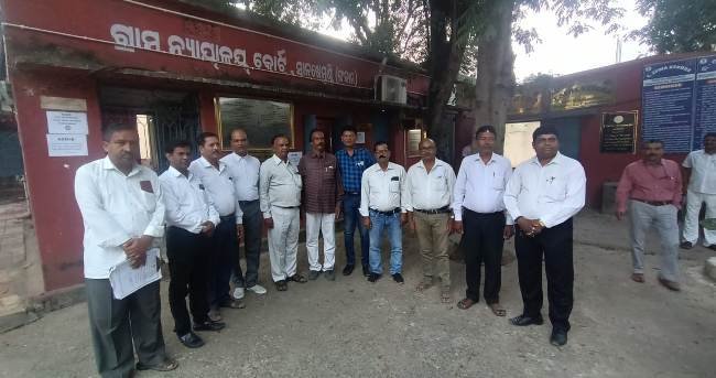 ସାନଖେମୁଣ୍ଡି ରେ ନୂତନ ଓକିଲ ସଙ୍ଘ ଗଠନ ସହ କର୍ମକର୍ତ୍ତା ଚୟନ