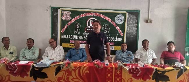 ବେଲଗୁଣ୍ଠା ଉଚ୍ଚ ମାଧ୍ୟମିକ ବିଦ୍ୟାଳୟରେ ଛାତ୍ରୀ ଆତ୍ମ ସୁରକ୍ଷା ତାଲିମ୍ ଶିବିର ଉଦଯାପିତ