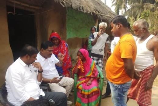 ରାଜଶ୍ରୀ ଙ୍କ ପରିବାରଙ୍କୁ ଭେଟିଲେ ଗୃହ ରାଷ୍ଟ୍ର ମନ୍ତ୍ରୀ