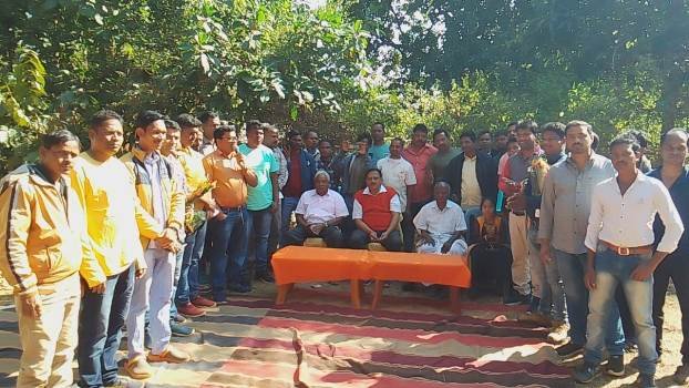 ଛବିଶ ବର୍ଷ ପରେ ମଧ୍ୟ ଇଂରାଜୀ ବିଦ୍ୟାଳୟର ପ୍ରଥମ ବନ୍ଧୁ ମିଳନ