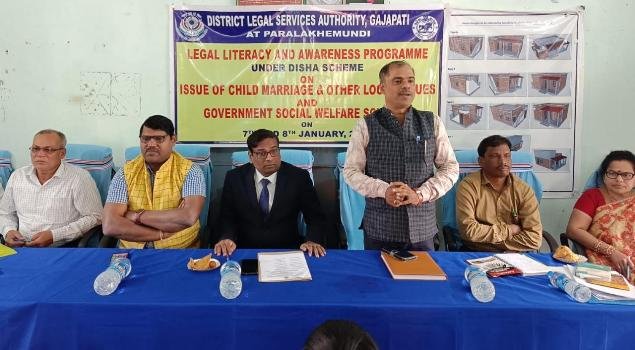 ଆଦିବାସୀ ଅଞ୍ଚଳରେ ଜିଲ୍ଲା ଆଇନ ସେବା ପ୍ରାଧୀକରଣ ତରଫରୁ ସଚେତନତା ଶିବିର