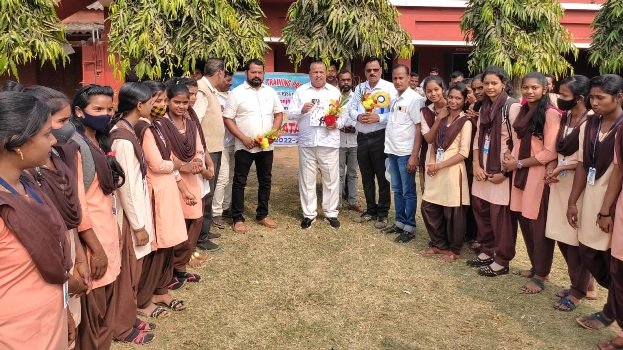 ହାଟଡିହି କଲେଜରେ ବାଳିକା ଆତ୍ମରକ୍ଷା ତାଲିମ ଶିବିର ଉଦଘାଟିତ