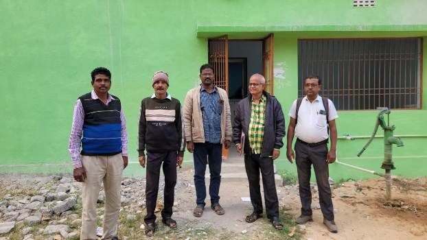 ଜଣେ ଶିକ୍ଷକରେ ଚାଲିଛି ୮ଟି ଶ୍ରେଣୀ