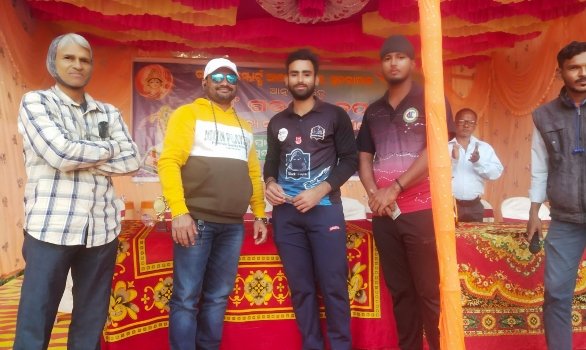 ରାଜ୍ୟସ୍ତରୀୟ ଗଡଚଣ୍ଡୀ କପ କ୍ରିକେଟ ଉଦଘାଟିତ, ଡିଆରକେ ବାରିପଦାକୁ ହରାଇ ବ୍ରହ୍ମପୁର ଫାଇନାଲରେ