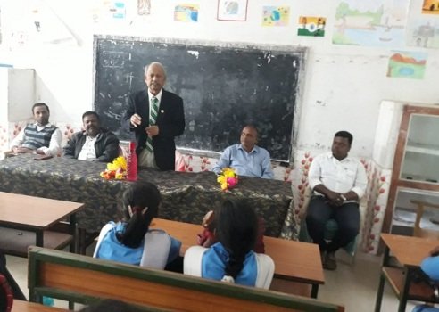 ହାଇସ୍କୁଲ ଛାତ୍ରଛାତ୍ରୀଙ୍କୁ ଟ୍ରଷ୍ଟ ପକ୍ଷରୁ ମେଧାବୃତ୍ତି ପ୍ରଦାନ
