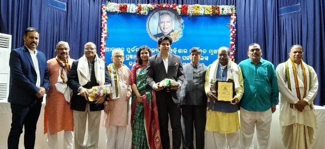 ଓଡ଼ିଶା ରାଜନୀତିର ଚାଣକ୍ୟ ତଥା ପ୍ରବୀଣ ସାରସ୍ୱତ ସାଧକ ଜାନକୀ ବଲ୍ଲଭ ପଟ୍ଟନାୟକଙ୍କ ୯୬ତମ ଜନ୍ମ ଉତ୍ସବ