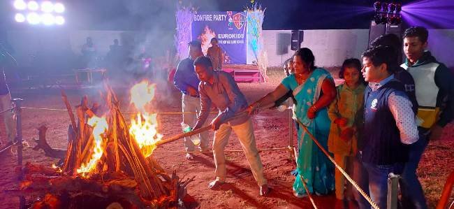 ୟୁରୋ ସ୍କୁଲ ପରିସରରେ ଅଗ୍ନିକ୍ରୀଡା ଉତ୍ସବ ଅନୁଷ୍ଠିତ