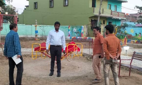 ଛତ୍ରପୁରର ହକି ଷ୍ଟାଡିୟମ ସମେତ ବିଭିନ୍ନ ପାର୍କକୁ ଅଚାନକ କୁ ପରିଦର୍ଶନ କଲେ ଗଞ୍ଜାମ ଜିଲ୍ଲାପାଳ
