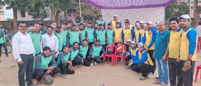 ଜିଲ୍ଲା ପ୍ରଶାସନ ଓ ଛତ୍ରପୁର ପ୍ରେସ କ୍ଲବ ମଧ୍ୟରେ ବନ୍ଧୁତାପୂର୍ଣ୍ଣ କ୍ରିକେଟ ମ୍ୟାଚ