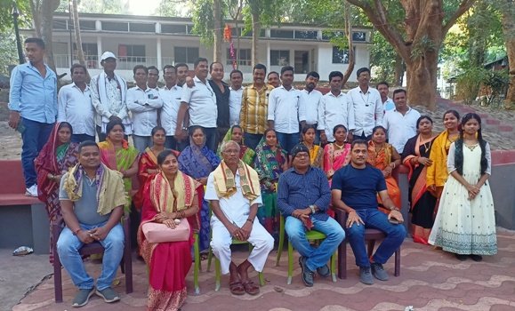 ସାନଖେମୁଣ୍ଡି ତପ୍ତପାଣି ରେ ଜନପ୍ରତିନିଧି ପ୍ରଶାସନିକ ଅଧିକାରୀଙ୍କ ବନ୍ଧୁ ମିଳନ