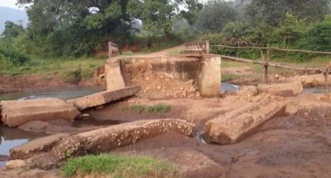 ରାସ୍ତା ଯନ୍ତ୍ରଣା ,ବାଧକ ସାଜିଛି ଭଙ୍ଗାପୋଲୋ