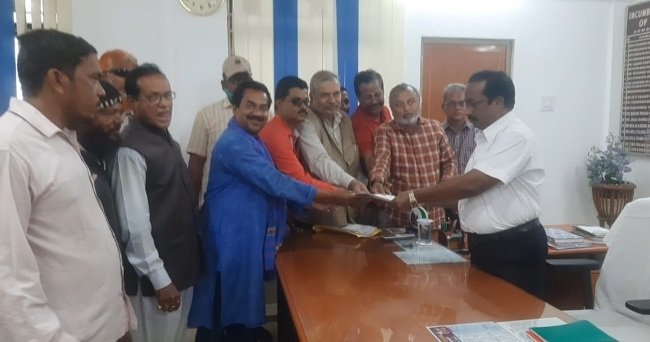 କେନ୍ଦ୍ରାପଡାରେ ମେଡିକାଲ କଲେଜ ଓ ହସ୍ପିଟାଲ ପ୍ରତିଷ୍ଠା ପାଇଁ  ମୁଖ୍ୟମନ୍ତ୍ରୀଙ୍କ ଉଦେଶ୍ୟରେ ନିବେଦନ ପତ୍ର