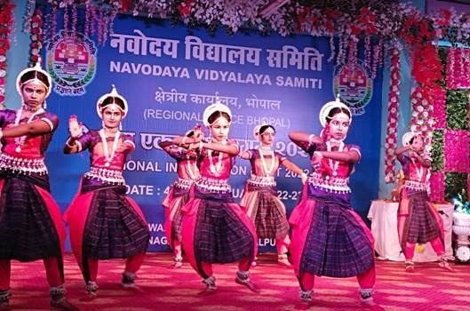 ଆନ୍ତରାଜ୍ୟ ସ୍ତରୀୟ ସମାରୋହରେ ହଦଗଡ ଜବାହାର ନବୋଦୟ ଛାତ୍ରୀଙ୍କ କୃତ୍ତିତ୍ୱ