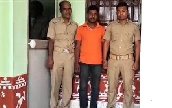 ୨୦୦ ବୋତଲ ଆସ୍କା ଫଟି ଜବତ, ଜଣେ ଗିରଫ