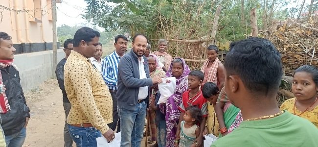 ଦୁହୁରିଆ କୁଷ୍ଠ କଲୋନୀରେ ନବବର୍ଷ ପାଳିଲାଶ୍ରୀ ଶ୍ରୀ ପତିତପାବନ କ୍ଲବ
