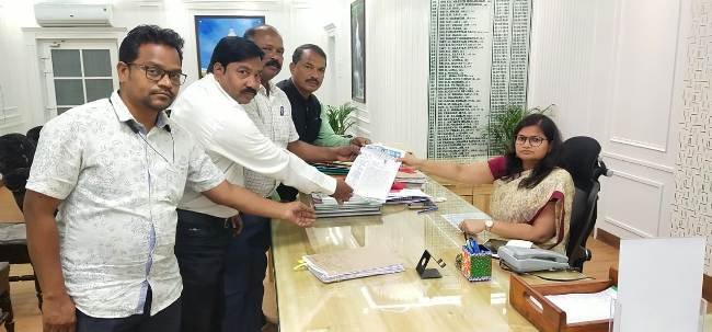 ଘୁନଘୁଟି ପଡା ସମସ୍ୟା ନେଇ ଅଲ୍ ଓଡିଶା ସିଡୁଲ୍ଡ କାଷ୍ଟ ଫେଡରେସନର ମୁଖ୍ୟମନ୍ତ୍ରୀ ଓ ରାଜ୍ୟପାଳ ଙ୍କୁ ଦାବିପତ୍ର