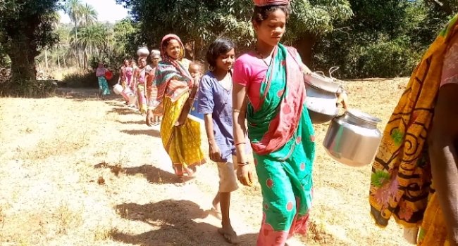 ପାନୀୟ ଜଳ ପାଇଁ ଡହଳ ବିକଳ କଣ୍ଟାହୁରୁ ଗ୍ରାମବାସୀ