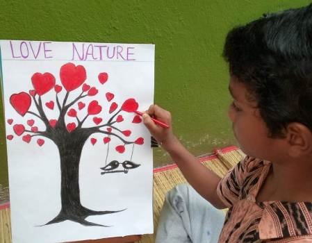 ଆଜି ଭାଲେଣ୍ଟାଇନ୍ ଡ଼େ’ ପ୍ରକୃତି ପ୍ରେମରେ କୁନି ଚିତ୍ରଶିଳ୍ପୀ