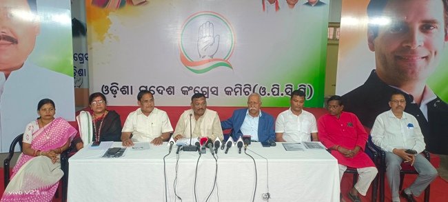 ବଳାତ୍କାରୀମାନଙ୍କୁ ସୁରକ୍ଷା ଦେଉଛନ୍ତି ଗୃହରାଷ୍ଟ୍ର ମନ୍ତ୍ରୀ