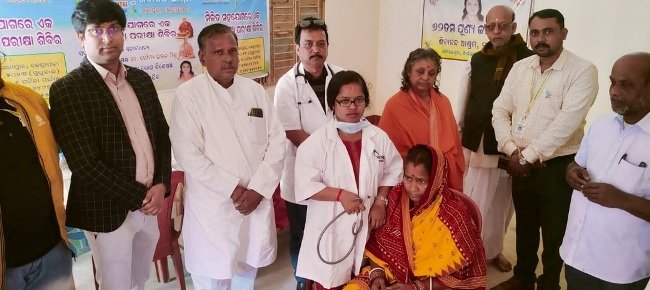 ଶିବାନନ୍ଦ ଆଶ୍ରମରେ ମାଗଣା ସ୍ୱାସ୍ଥ୍ୟସେବା ଶିବିର ଓ ମହିଳା ସମାବେଶ