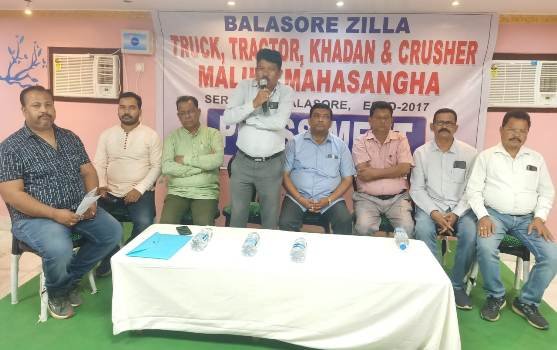 ୨୩ରେ ଜିଲା ଟ୍ରକ, ଖାଦାନ ଓ କ୍ରସର ମାଲିକ ମହାସଂଘର ଧାରଣା
