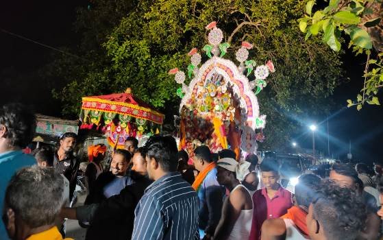 ବଡ଼ପଡ଼ିଆ ଠାରେ ଭାଗବତ ଗାଦି ଦୋଳ ମେଳଣ ଅନୁଷ୍ଠିତ