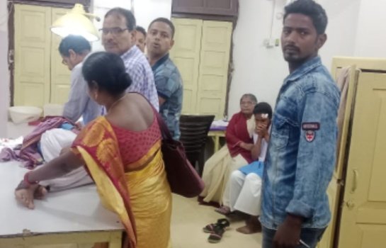ବିଦ୍ୟାଳୟ ଗୃହଛାତ ରୁ ଫ୍ୟାନ ଖସି ଦୁଇ ଛାତ୍ରୀ ଆହତ
