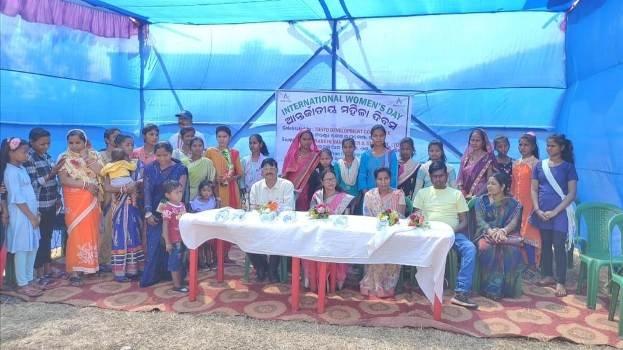 ଯୋଡା ବ୍ଳକ୍ ଅନ୍ତର୍ଗତ ଟଣ୍ଟ ଗ୍ରାମ ଠାରେ ଆନ୍ତର୍ଜାତୀୟ ମହିଳା ଦିବସ ପାଳିତ