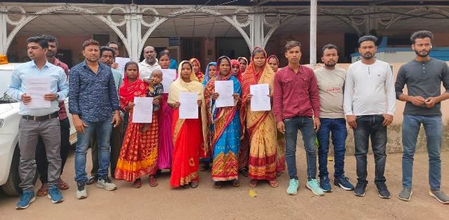 ପ୍ରସ୍ତାବିତ ବଳରାମଗଡି ମାଛ ବନ୍ଦର ସ୍ଥାନାନ୍ତର ପାଇଁ ପ୍ରଭାବିତ ପରିବାରଙ୍କ ଗୁହାରି
