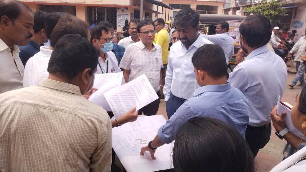 ଛତ୍ରପୁର ହଷ୍ପିଟାଲକୁ ପରିଦର୍ଶନ କରି ରୋଗୀଙ୍କୁ ପ୍ରଦାନ କରାଯାଉଥିବା ବିଭିନ୍ନ ସେବାର ତଦାରଖ କଲେ ଗଞ୍ଜାମ ଜିଲ୍ଲାପାଳ