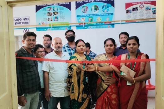 ପୁଅର ଜନ୍ମ ବାର୍ଷିକୀରେ ରକ୍ତଦାନ ଶିବିର କଲେ ଦମ୍ପତି