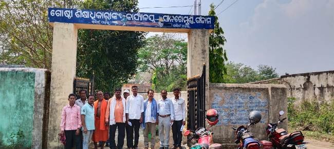 ଆଦିବାସୀ ଅଧ୍ୟୁଷିତ ଅଞ୍ଚଳରେ ଶିକ୍ଷାର ନଗ୍ନଚିତ୍ର