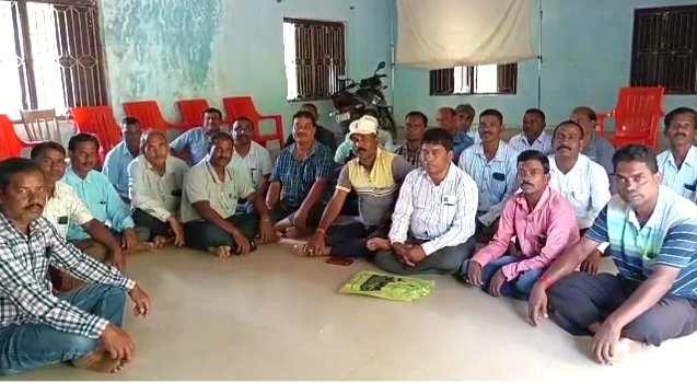ଗଡଚଣ୍ଡୀ ଠାରେ କୃଷକ ସାଥି ସଂଘର ବୈଠକ