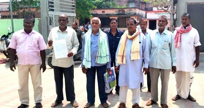 ଚାଷୀଙ୍କ ଟୋକନ ରଦ୍ଦକୁ ନେଇ ଜିଲ୍ଲାପାଳଙ୍କୁ ଲିଖିତ ଅଭିଯୋଗ